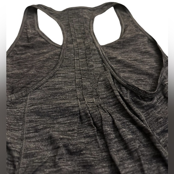 Lululemon Women's Essential Tank Heathered Black Size 4 - Picture 4 of 12